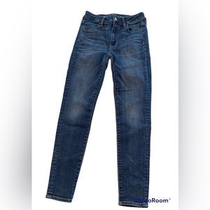 American Eagle Super High Rise jeggings . Super stretch . Excellent condition 0